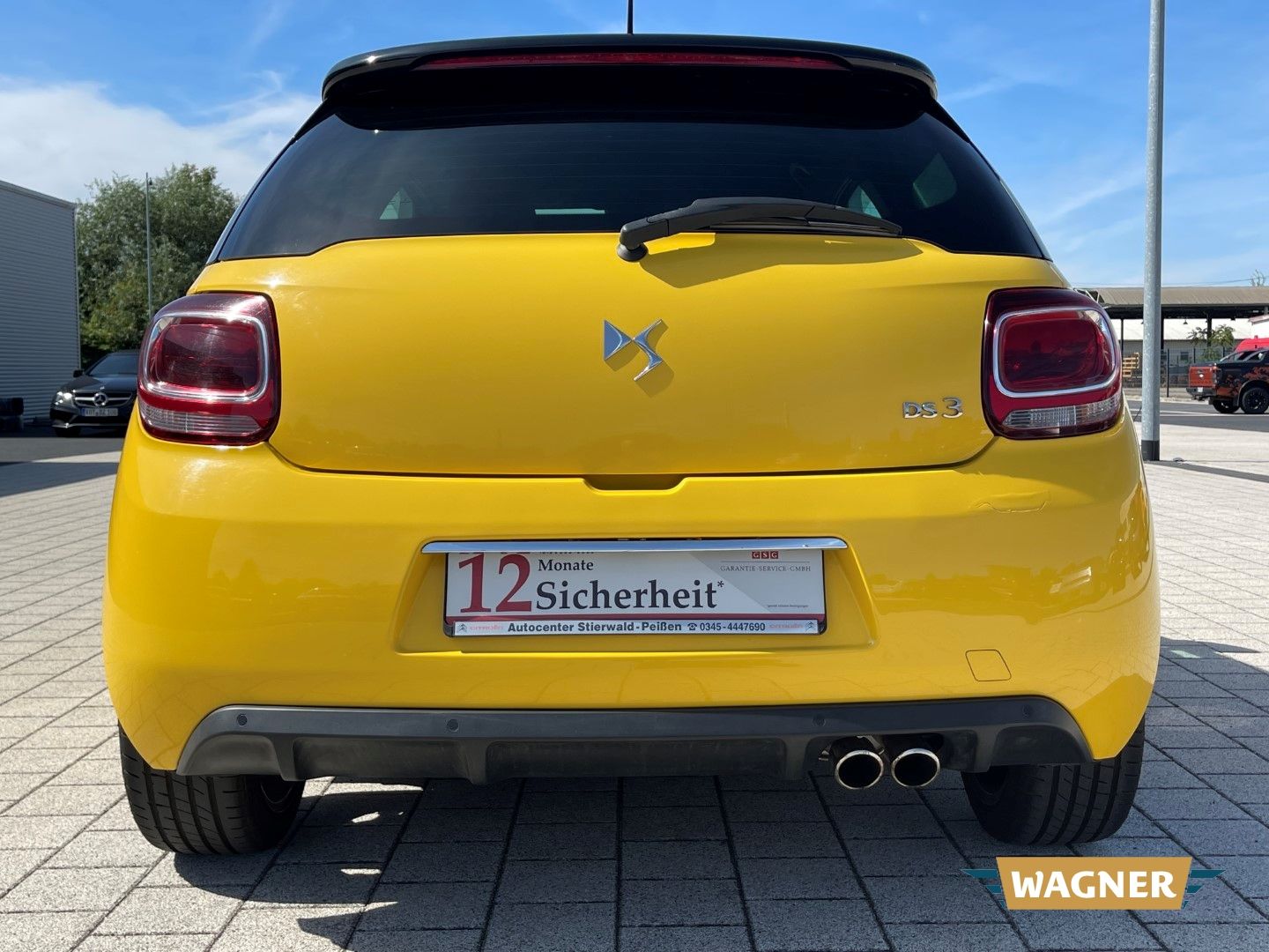 Fahrzeugabbildung Citroën DS3 SportChic Klimaautomatik Bi-Xenon Sportsitze