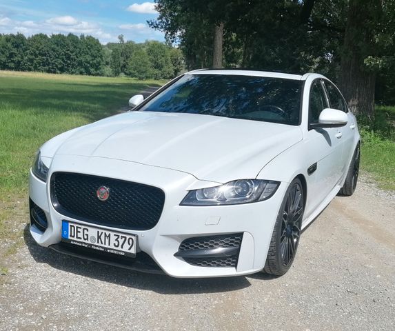 Jaguar XF 2.0D Motor-NEU R-Sport Black-Pack 