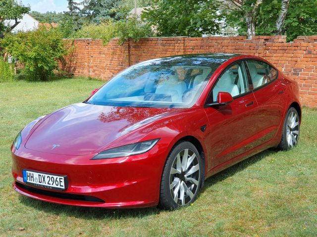 Tesla Model 3 ALLRAD DUAL MOTOR LONG RANGE HIGHLAND