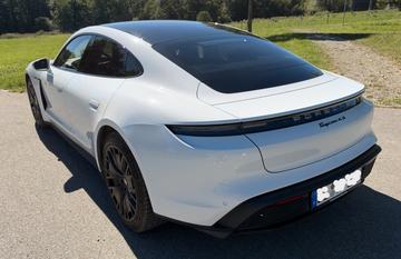 صورة 5 لـ 2020 Porsche TAYCAN