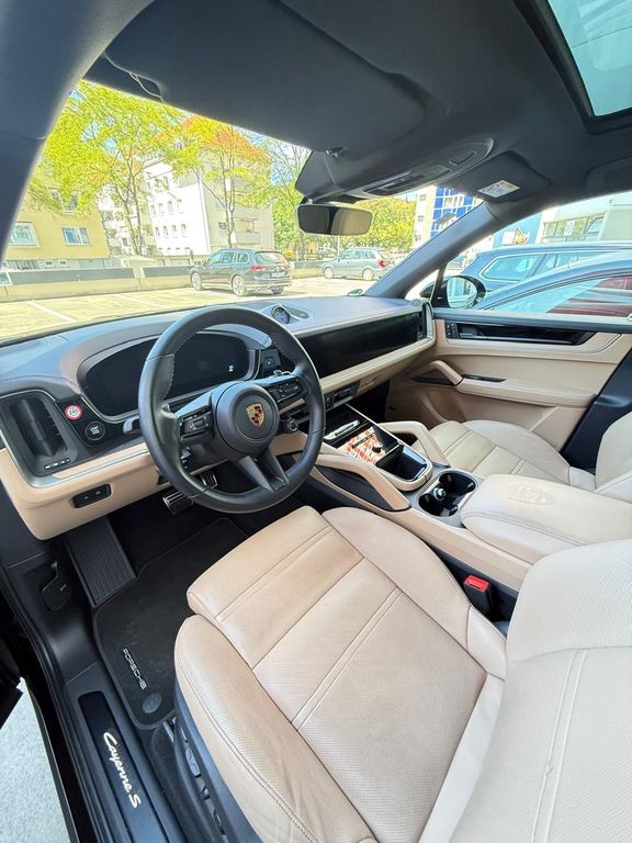 Image of Porsche Cayenne