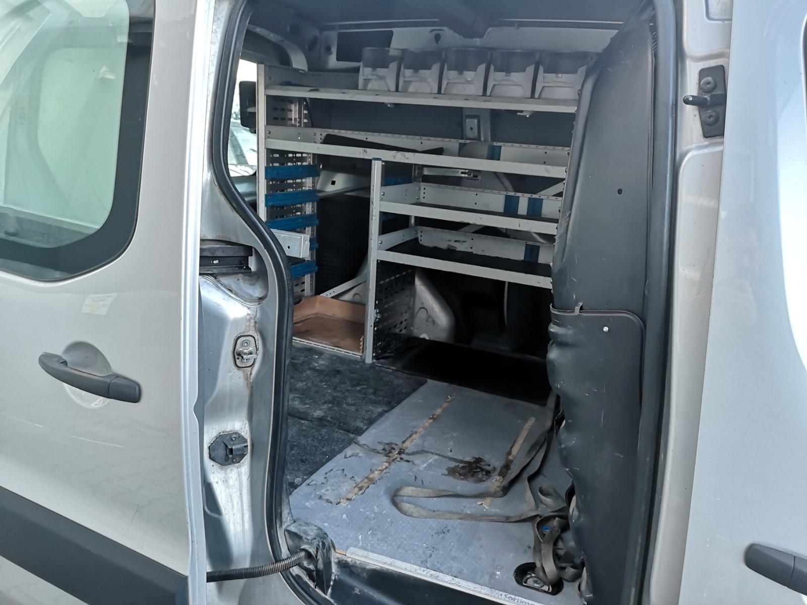 Peugeot Partner L1 Komfort 1.HAND KLIMA PARKTRONIK EURO5
