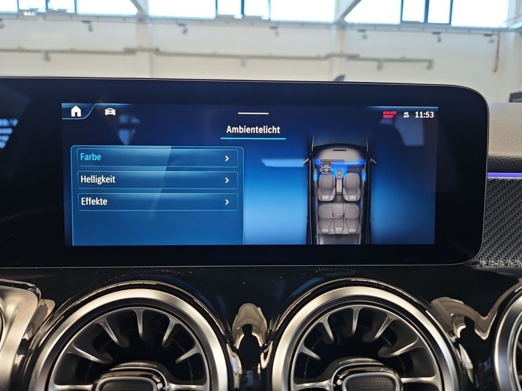 Fahrzeugabbildung Mercedes-Benz GLB 180 AMG Night AHK Distronic+ LED SHZ KeyLess