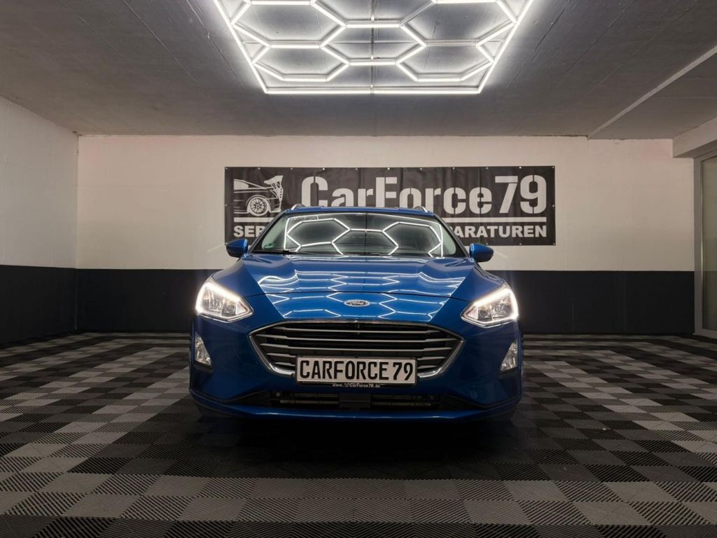 FORD Ford Focus NAVI DAB USB ISOFIX LENK+SITZHZG FORD Ford Focus NAVI DAB USB ISOFIX LENK+SITZHZG