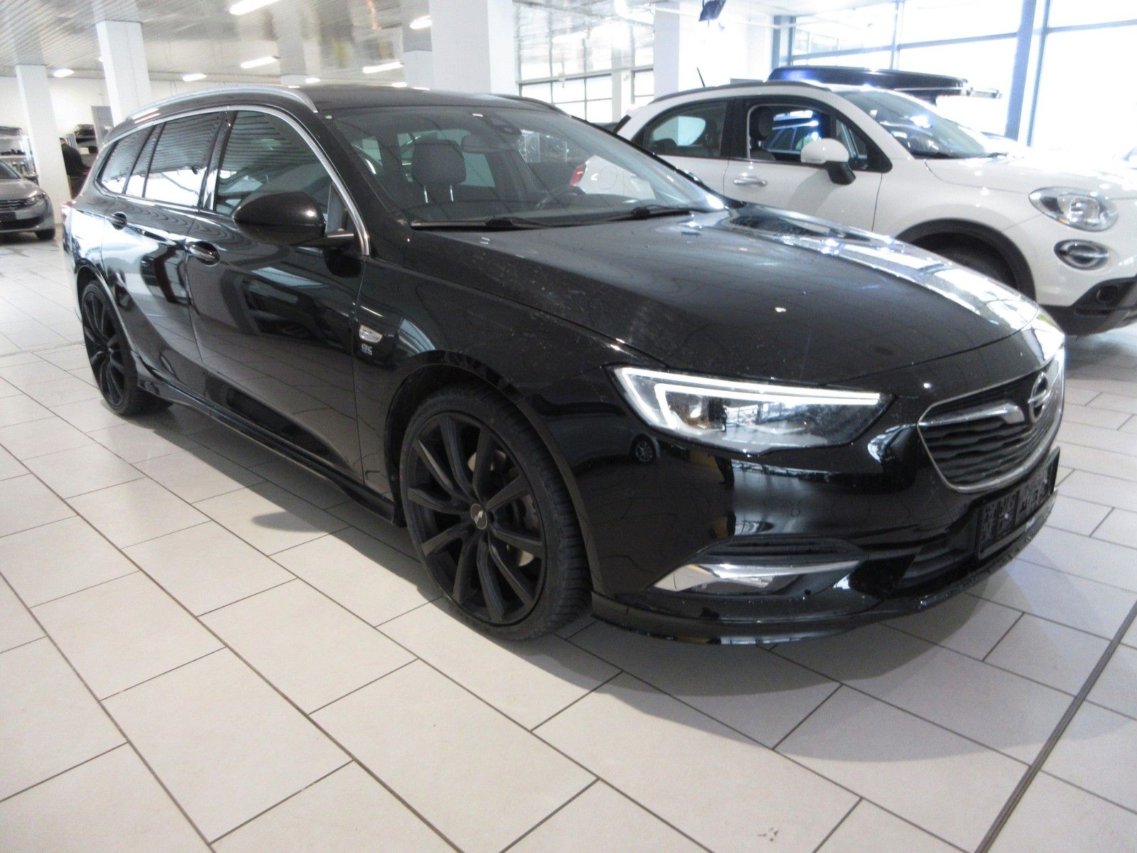 Fahrzeugabbildung Opel Insignia B ST Innovation 4x4 LEDER/4xSHZ/LHZ/AHK