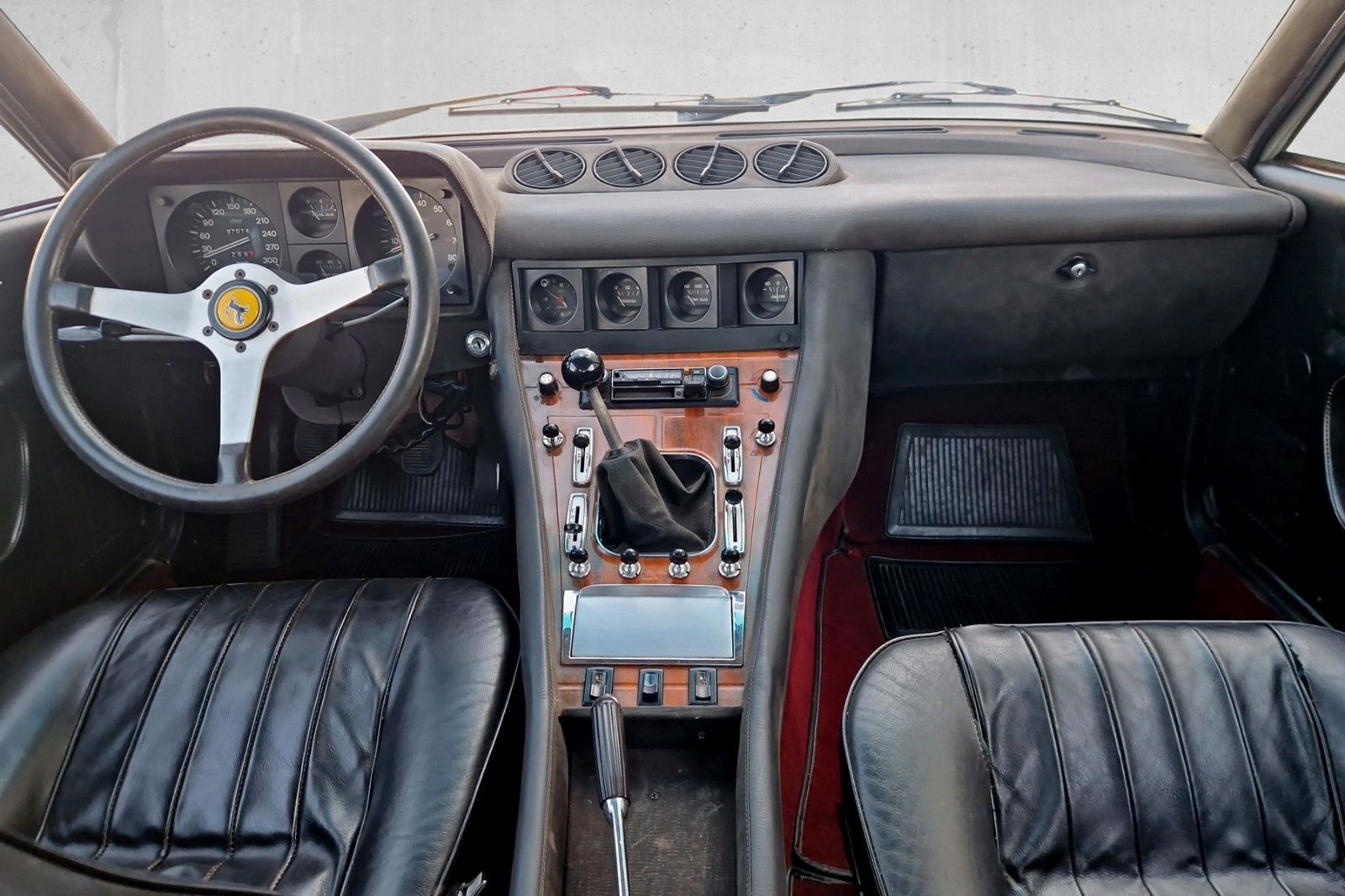 Fahrzeugabbildung Ferrari 365 GT/4 2+2 *GTC Motor*