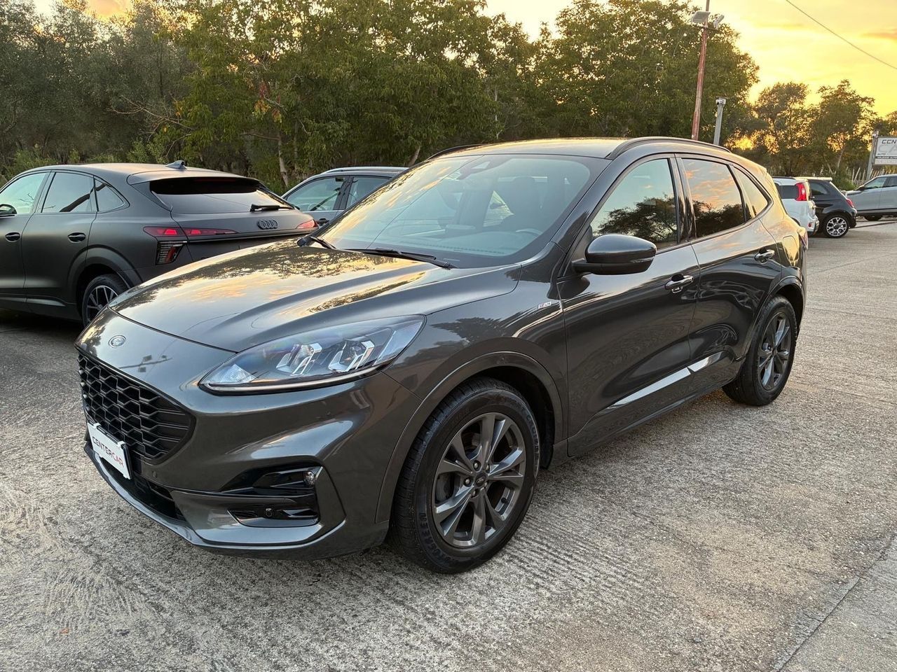 Ford Kuga 1.5 EcoBlue 120 CV 2WD ST-Line X imagem 3