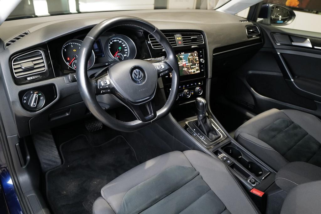Volkswagen Golf VII Variant 2.0TDI DSG Highline LED Navi RK