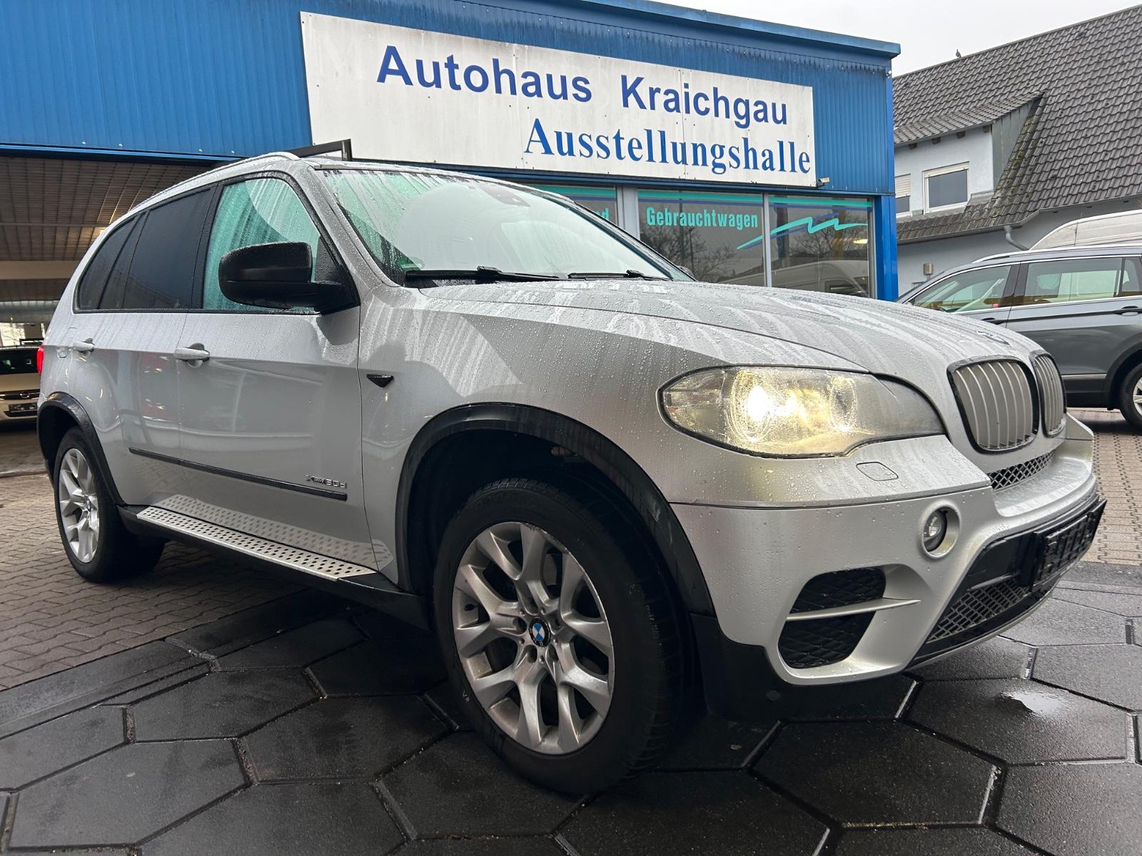 BMW X5 xDrive30d 7Sitzer HeadUp AHK 8xFachbereifft.