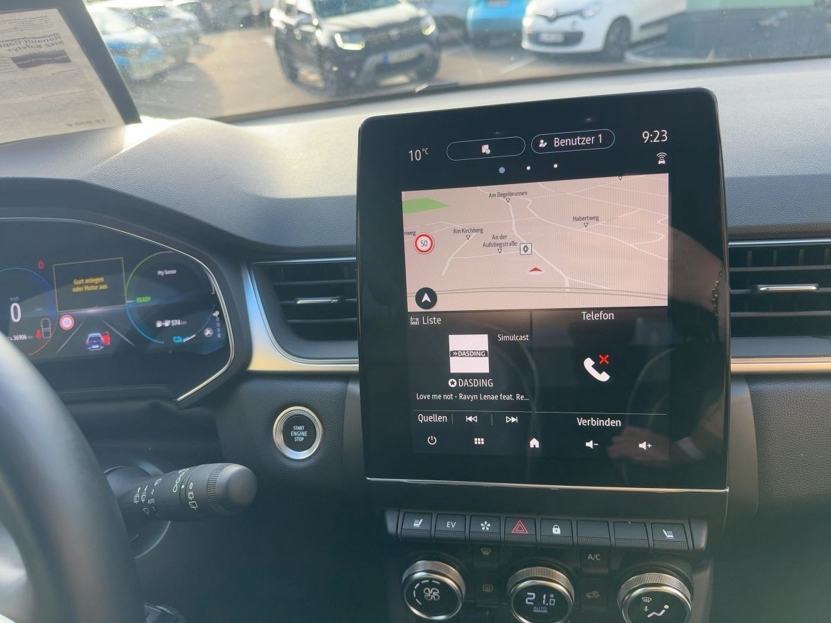 Fahrzeugabbildung Renault Captur Intens Plug-In 160 SHZ Safety+