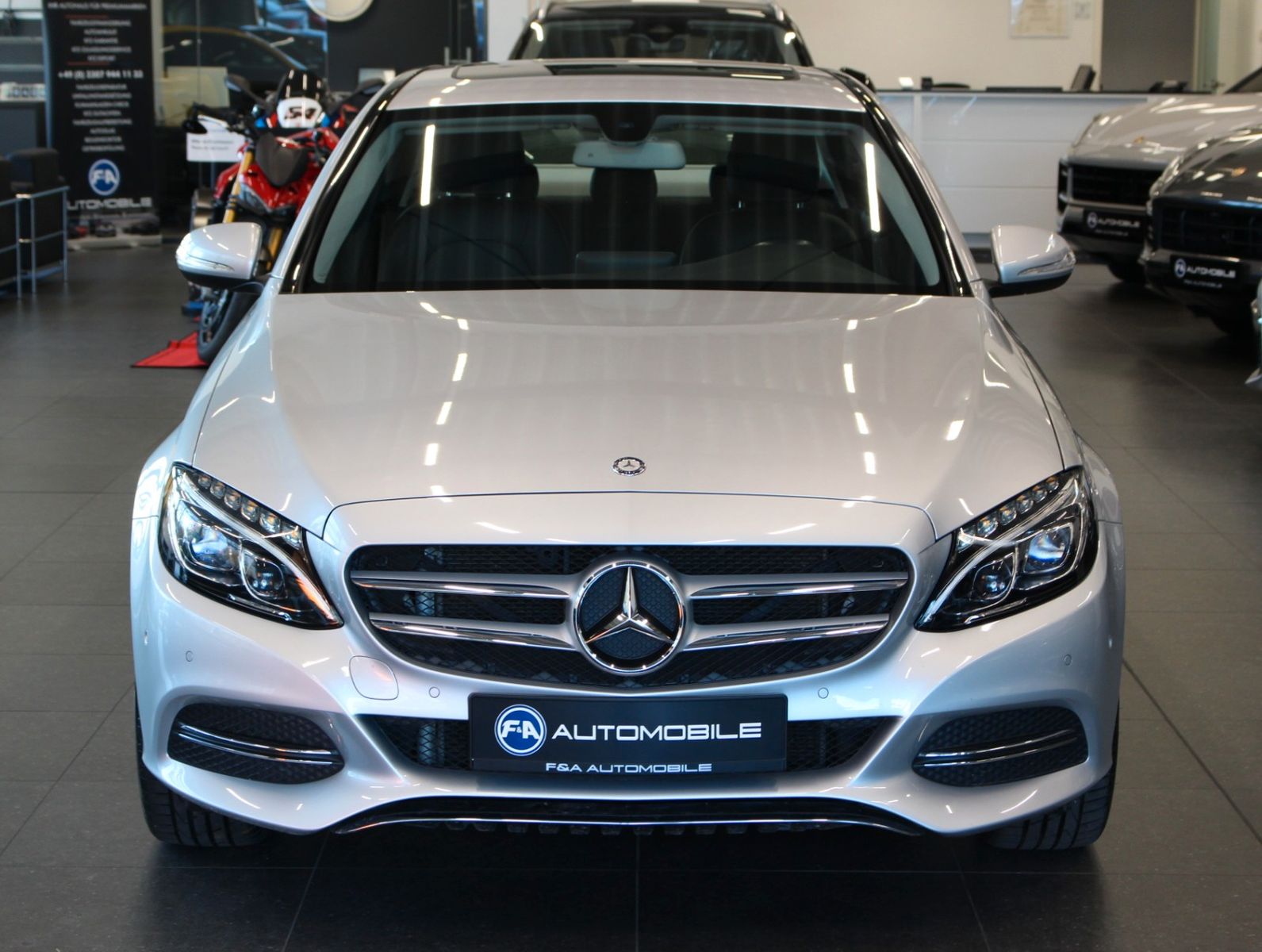 Fahrzeugabbildung Mercedes-Benz C 200 AVANTGARDE*2.Hand