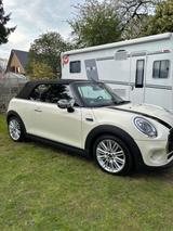 MINI Cooper Cabrio Cooper - weiße MINI Cooper Cabrio