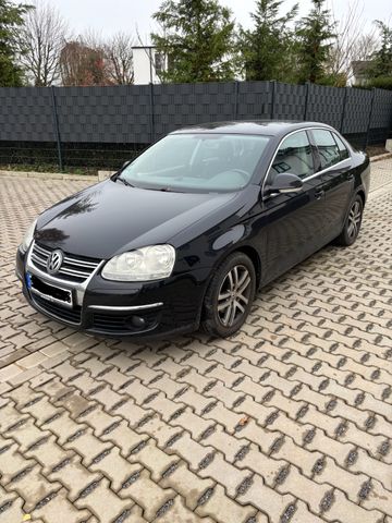 Volkswagen Jetta 1.6 FSI Sportline Sportline