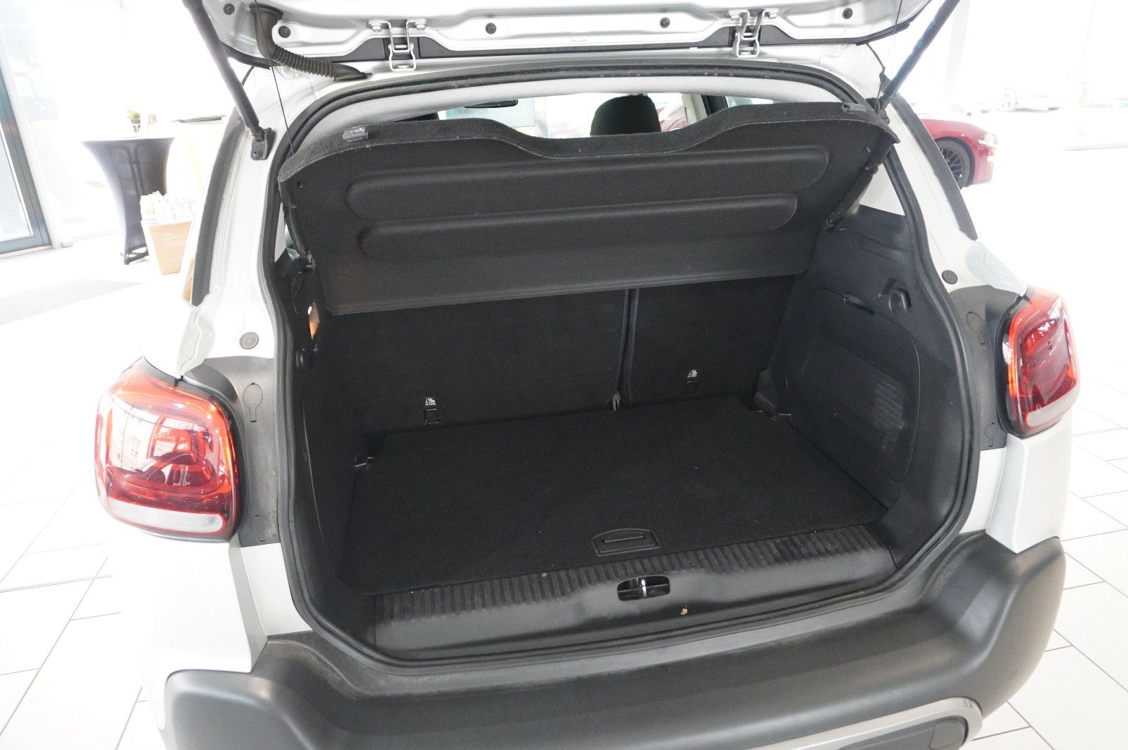Fahrzeugabbildung Citroën C3 Aircross 1.2 FEEL NAVI/LED/SHZ/PDC/TEMP./AHK