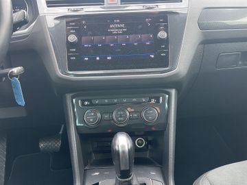 Volkswagen Tiguan - 9