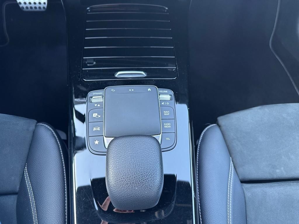 Fahrzeugabbildung Mercedes-Benz A 200 d AMG Night Navi LED SHZ Sound Ambi. Sport