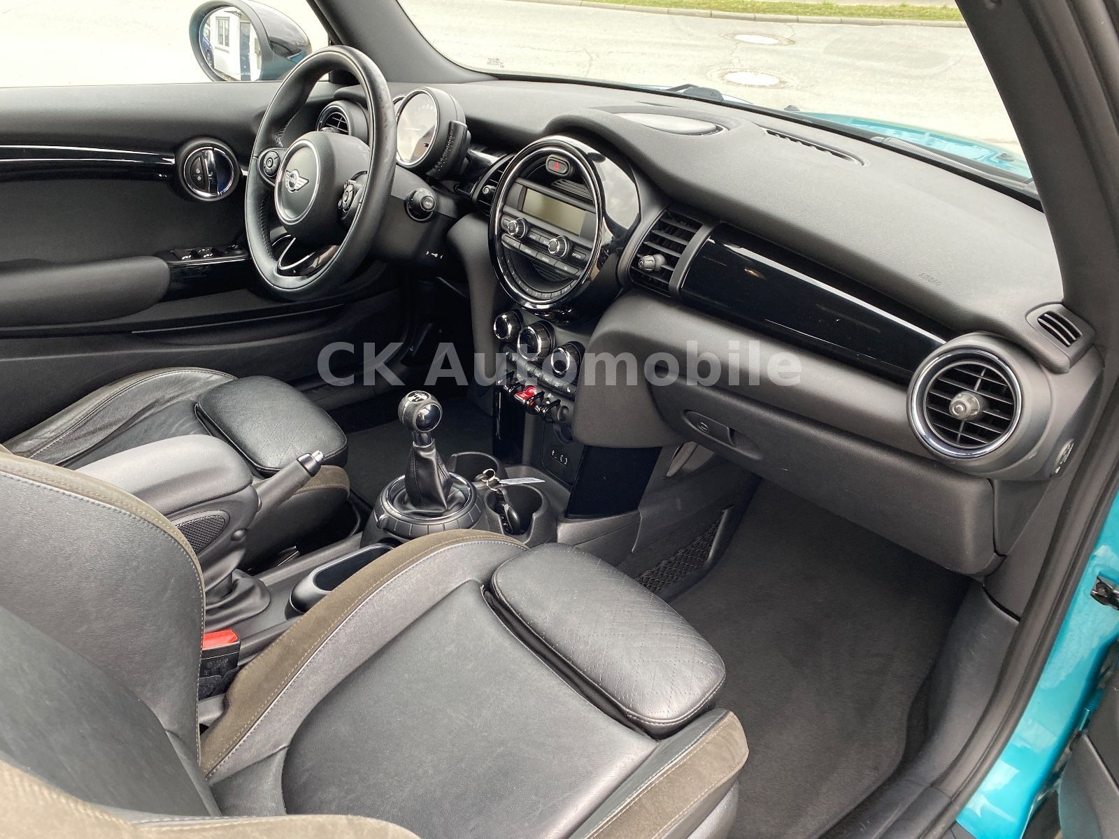 Fahrzeugabbildung MINI Cooper Cabrio  Chili/Leder/LED/PDC/Tempomat