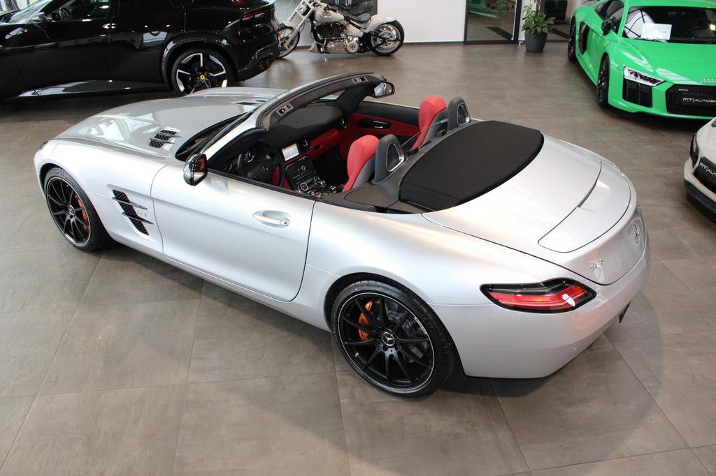 Mercedes-Benz SLS AMG