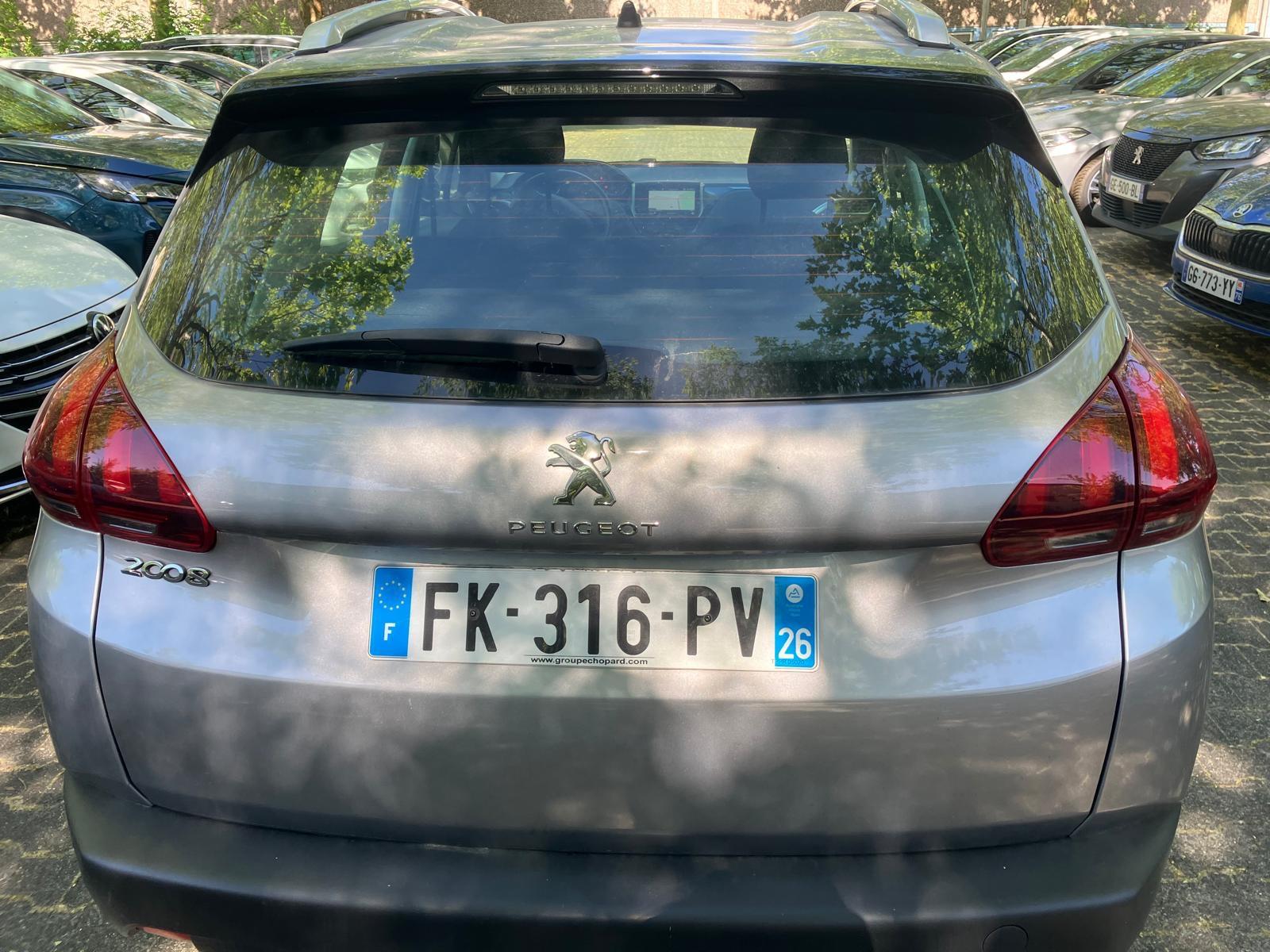 Peugeot 2008 Active BlueHDi 100