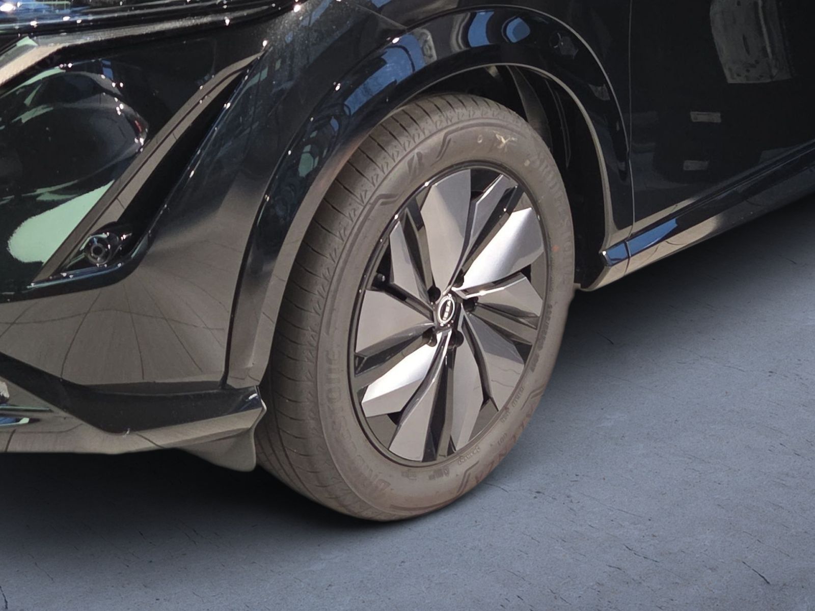 Fahrzeugabbildung Nissan Ariya Basis 63kWh *NAVI*KLIMA*SITZHZG*