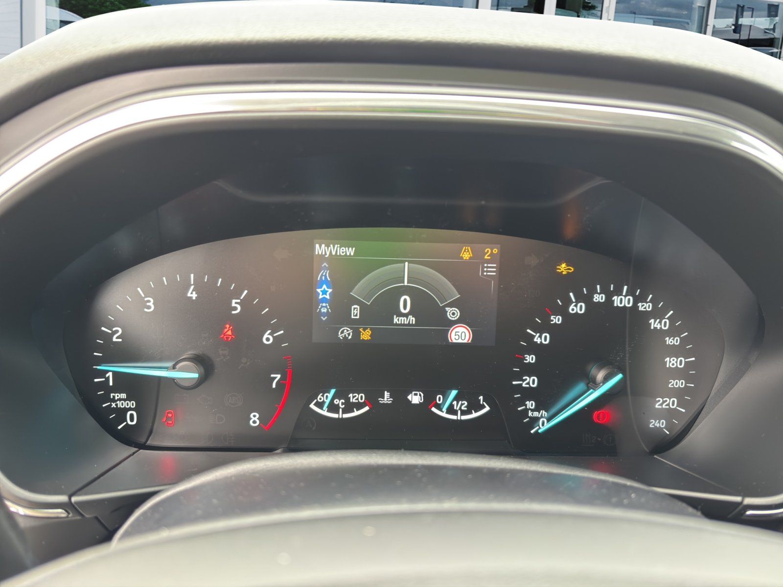 Fahrzeugabbildung Ford Focus Titanium #Winterpaket