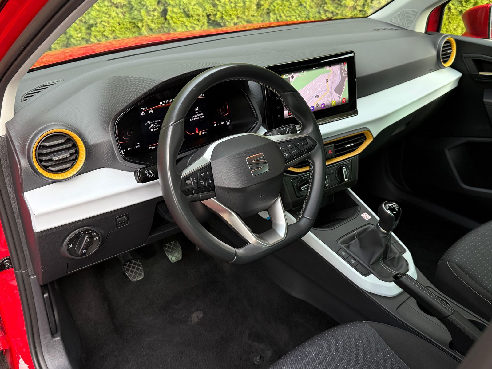 Fahrzeugabbildung SEAT Arona 1.0 TSI Style LED+NAV+SHZ+ACC+DAB+VIRT+PDC