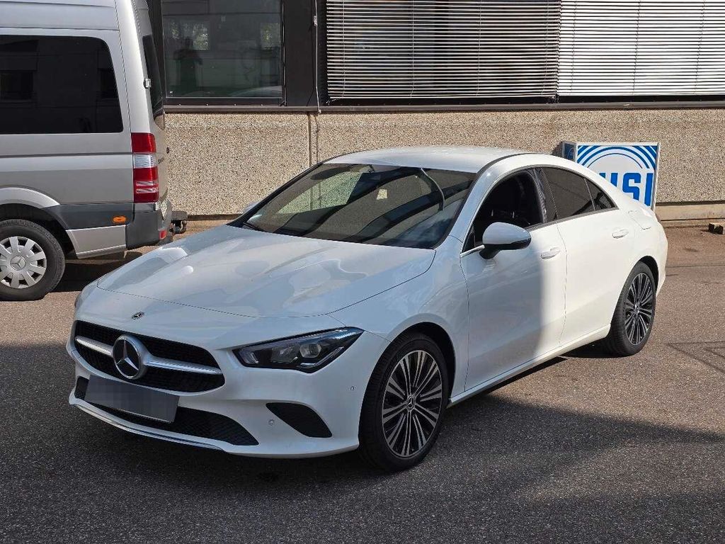 Image of Mercedes-Benz CLA 200