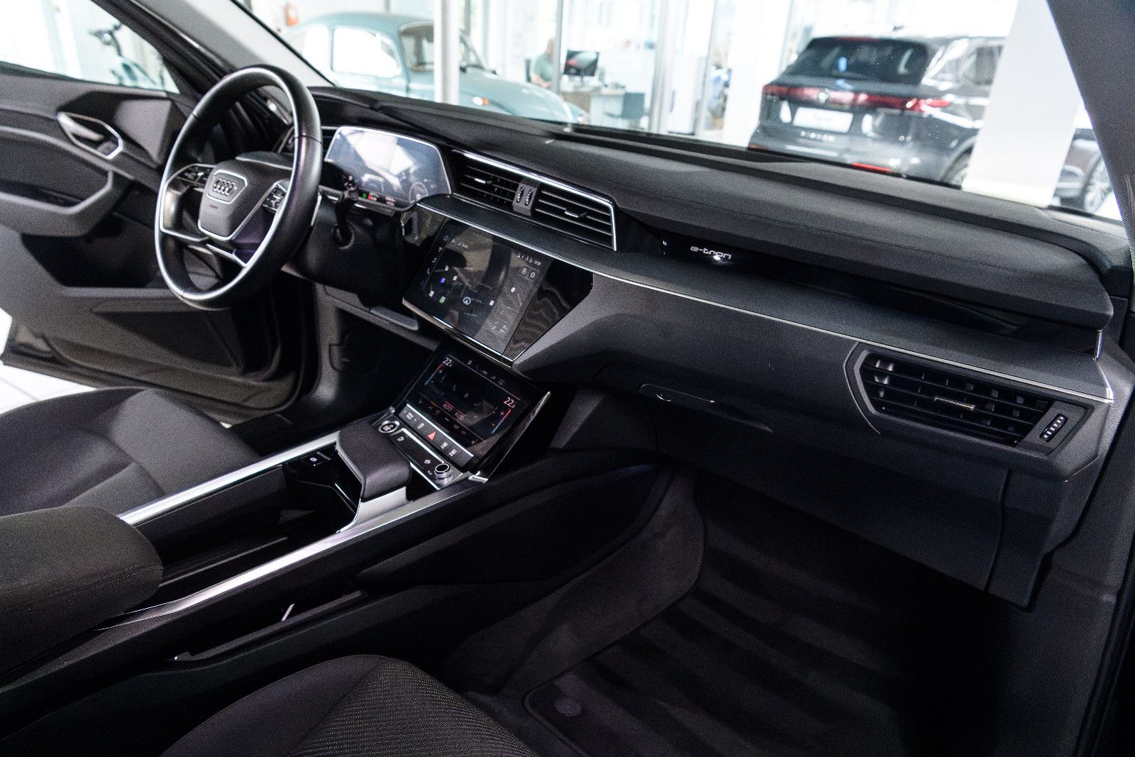 Fahrzeugabbildung Audi e-tron 50 quattro LED+NAVI+SZH+RFK