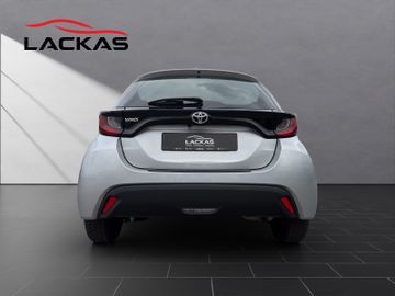 Toyota Yaris - 4