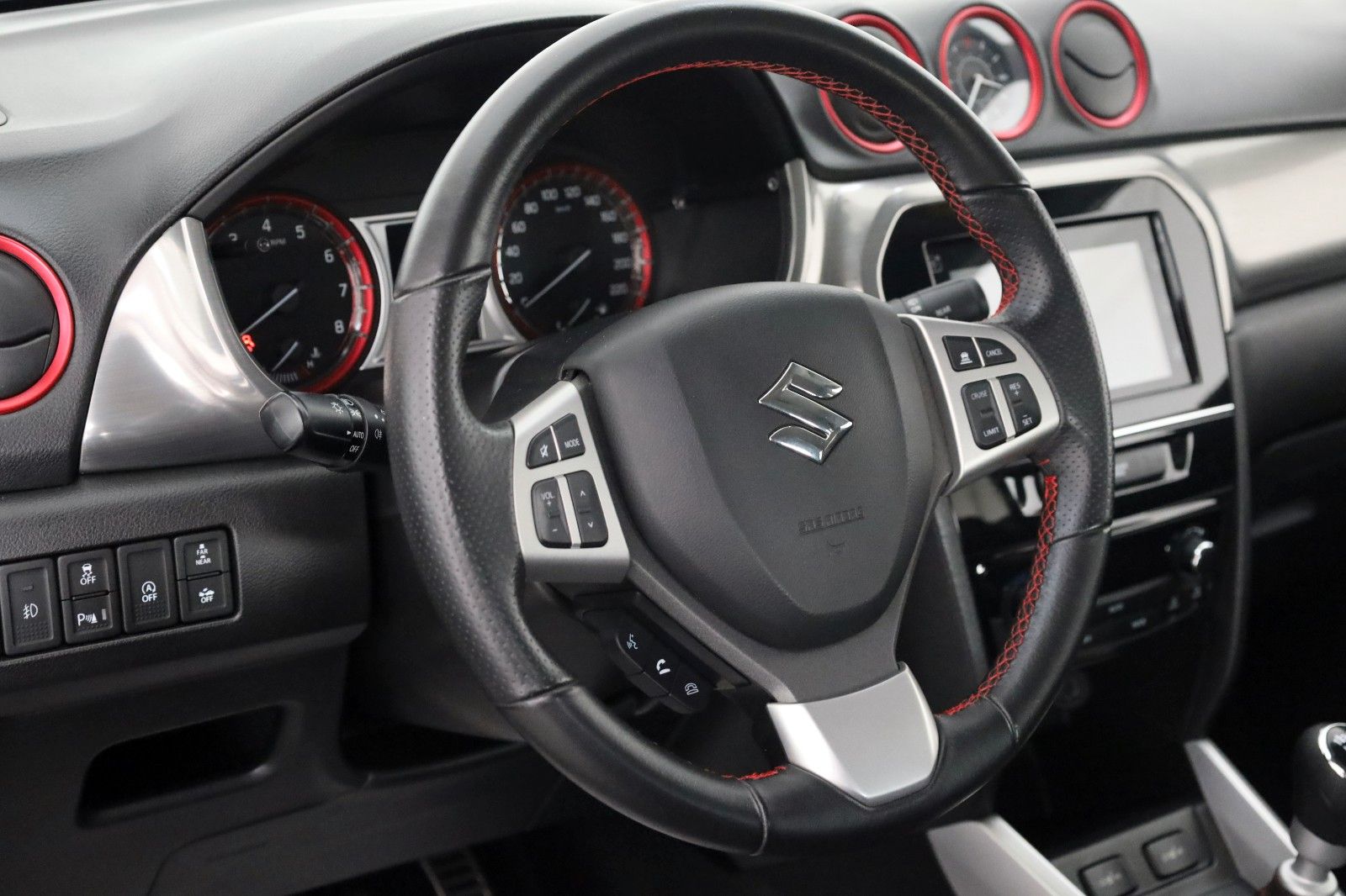 Fahrzeugabbildung Suzuki Vitara 1.4 S 4x2 T.Leder,Navi,LED,ACC,Kamera,AHK