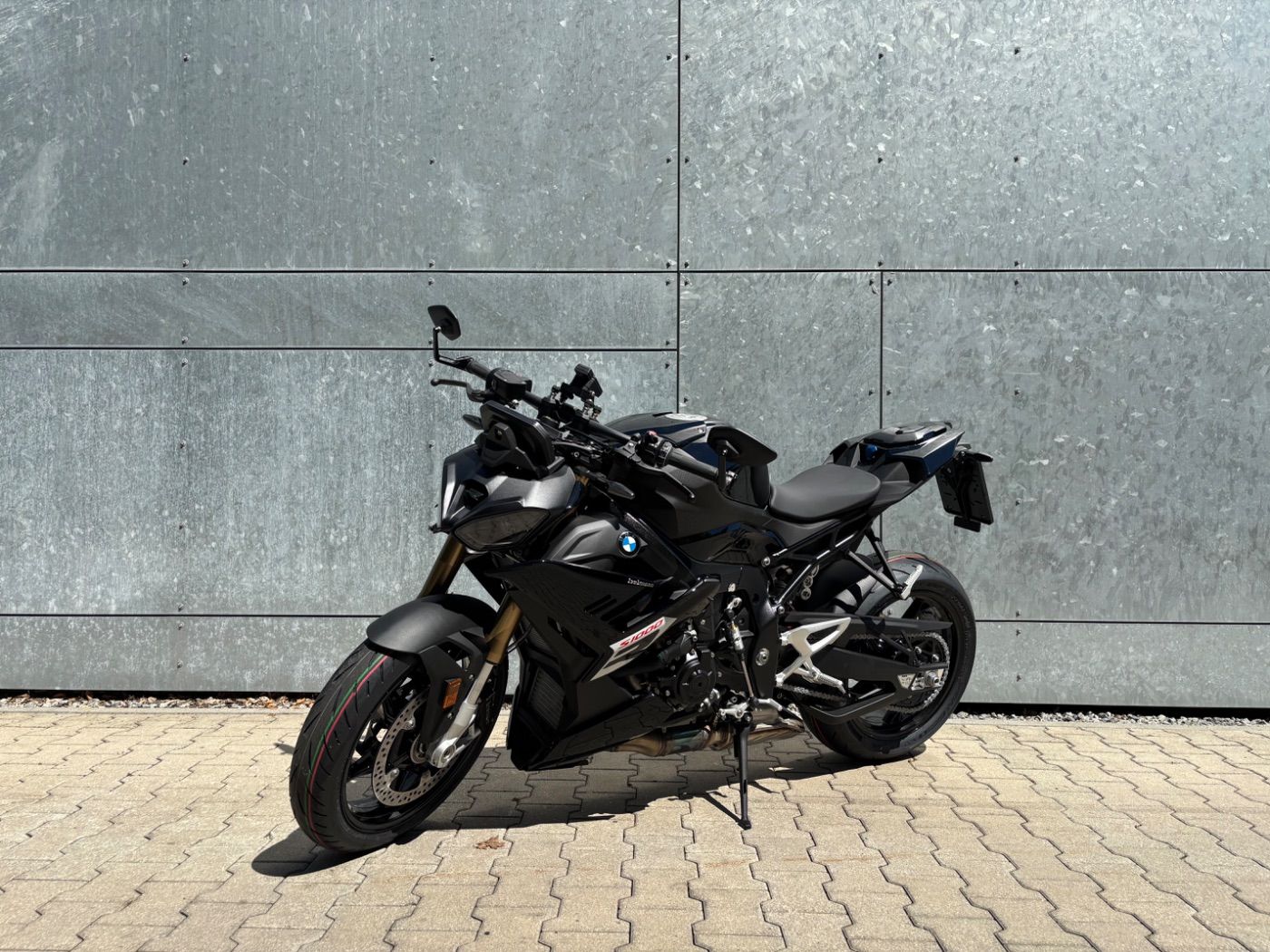 Fahrzeugabbildung BMW S 1000 R 2 Pakete