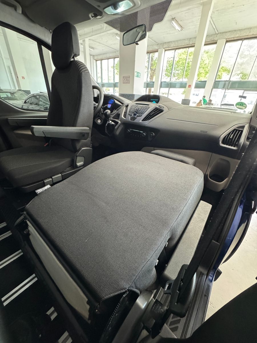 Fahrzeugabbildung Westfalia WESTFALIA BUSINESS EDITION EUROLINE FORD 7SITZER
