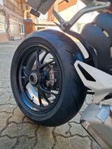Ducati Streetfighter V4S ,Öhlins,Griffheizung,QS,EBC,DW - Angebote entsprechen deinen Suchkriterien
