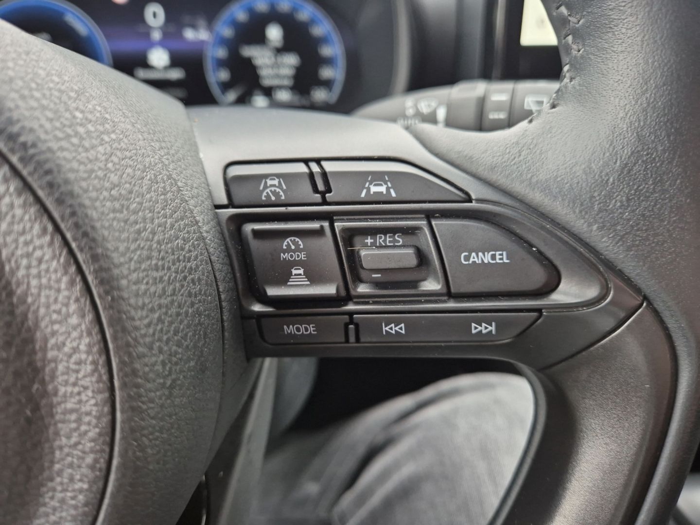 Fahrzeugabbildung Toyota Yaris Hybrid Premiere Edition 1.5 Dual-VVT-iE EU