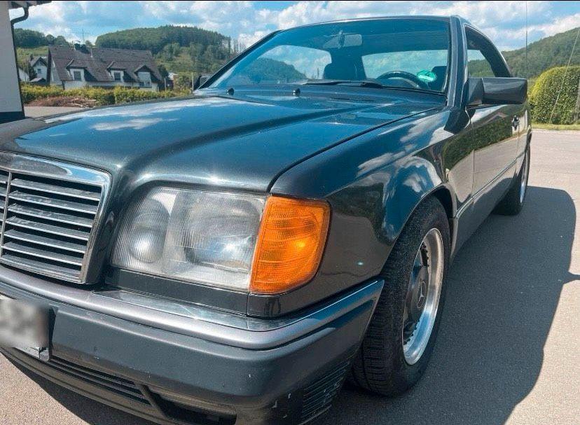 Mercedes-Benz 300