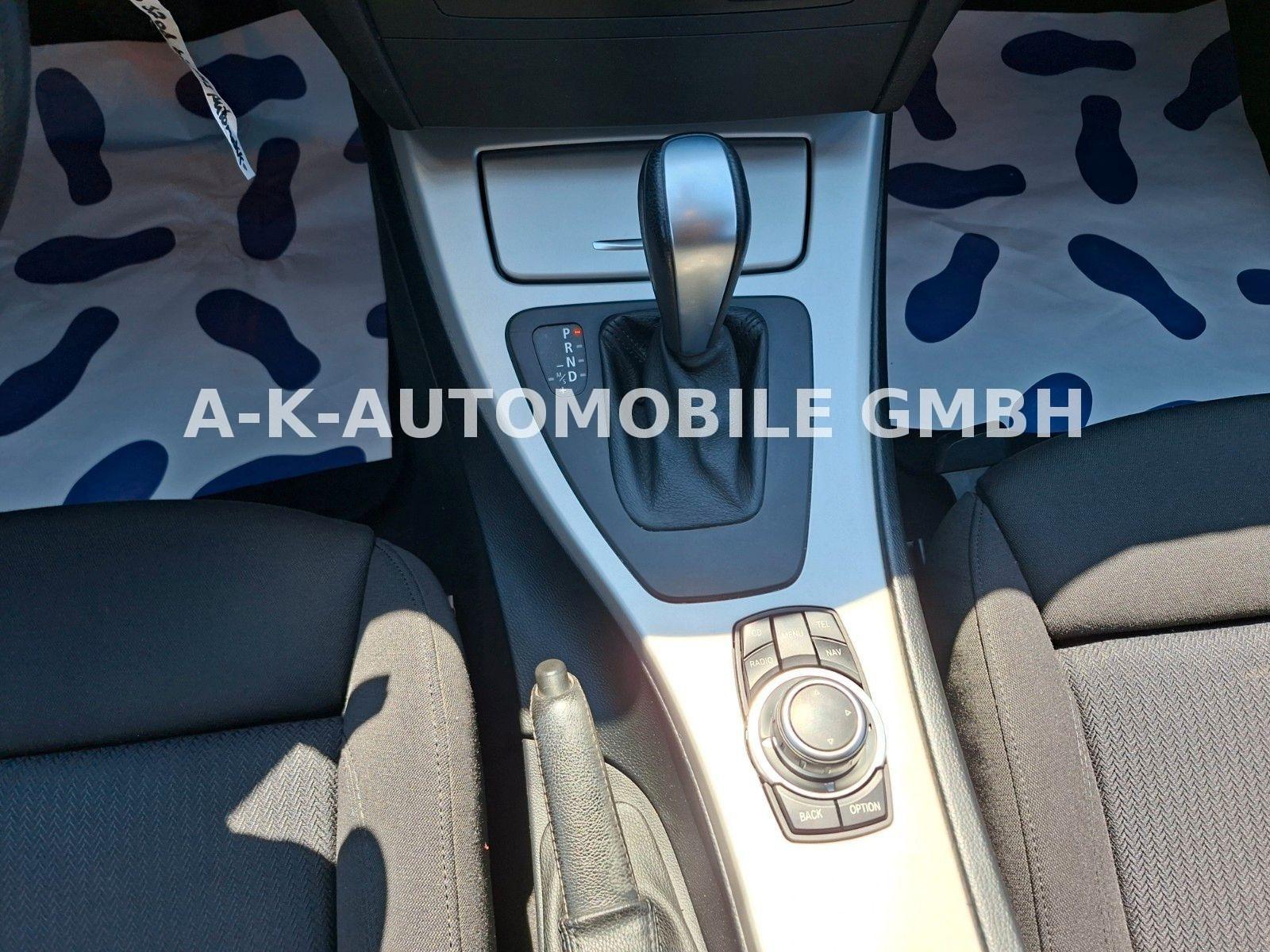 BMW 320 2012 — photo 39