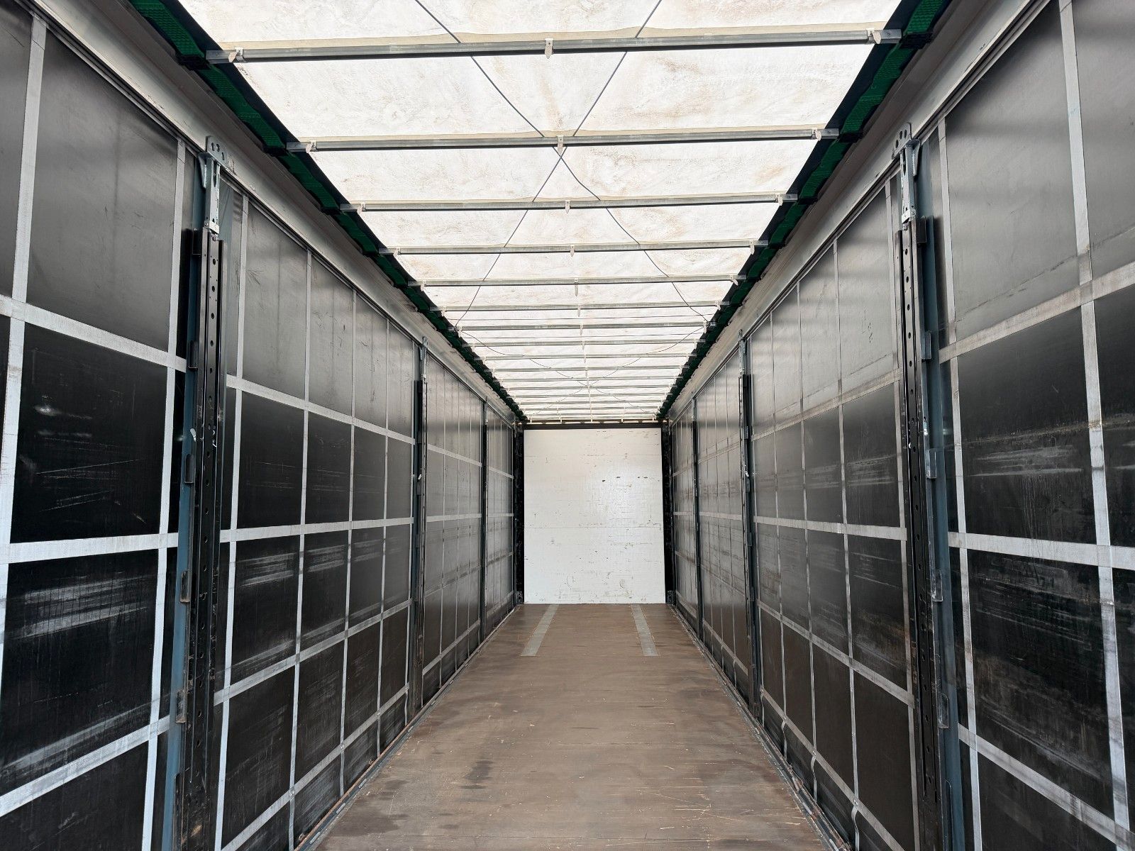 Fahrzeugabbildung Berger SAPL 24 LTMN 1x lift SAF Hubdach Schiebeverdeck