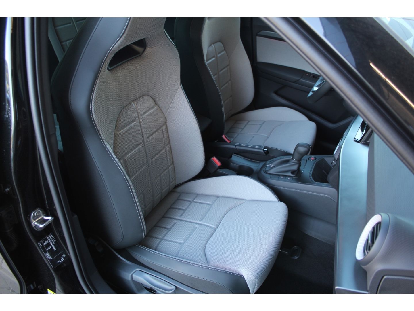 Seat Arona - Bild 21