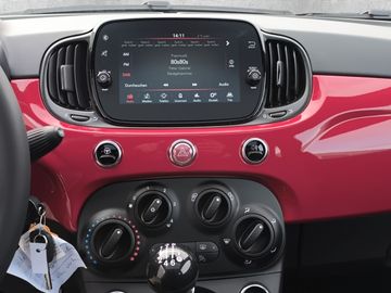 Fiat 500 1.0 Mild Hybrid Red PANORAMA CARPLAY