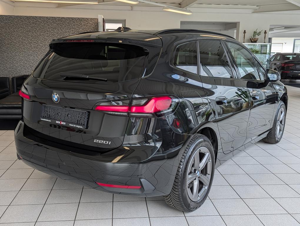 BMW 220