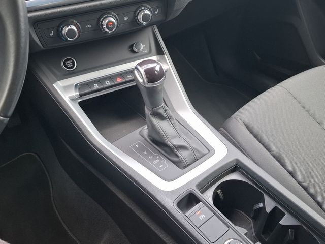 Q3 35 TDI S line LED, Navigation, App-Connect
