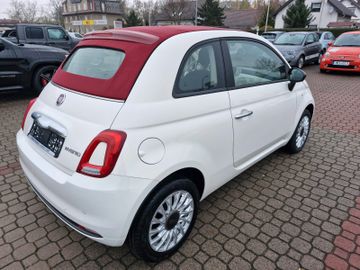 Fiat 500 Cabrio Verdeck rot