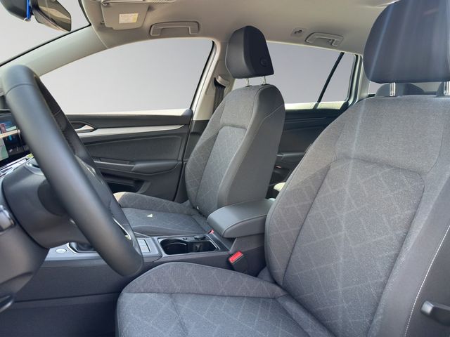 Golf VIII Variant 2.0 TDI Life SHZ NAVI ACC LED