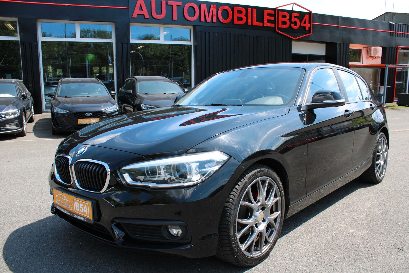 BMW 1 Limousine / 118 i Advantage/NAVI/TOP/PDC/LED/