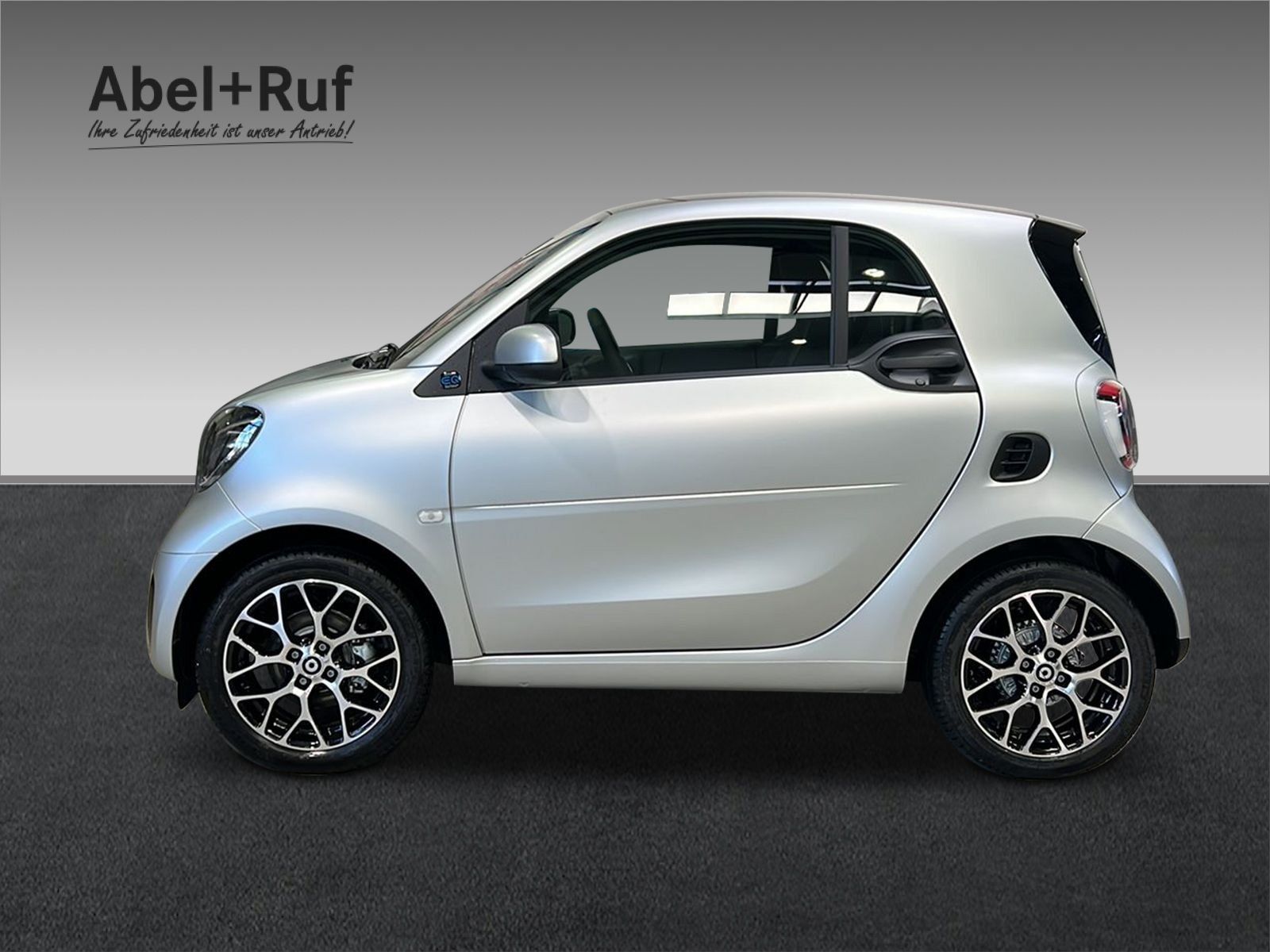 Smart EQ fortwo prime+Pano+Rückfahrk+WinterPake+PTS hi imagem 3