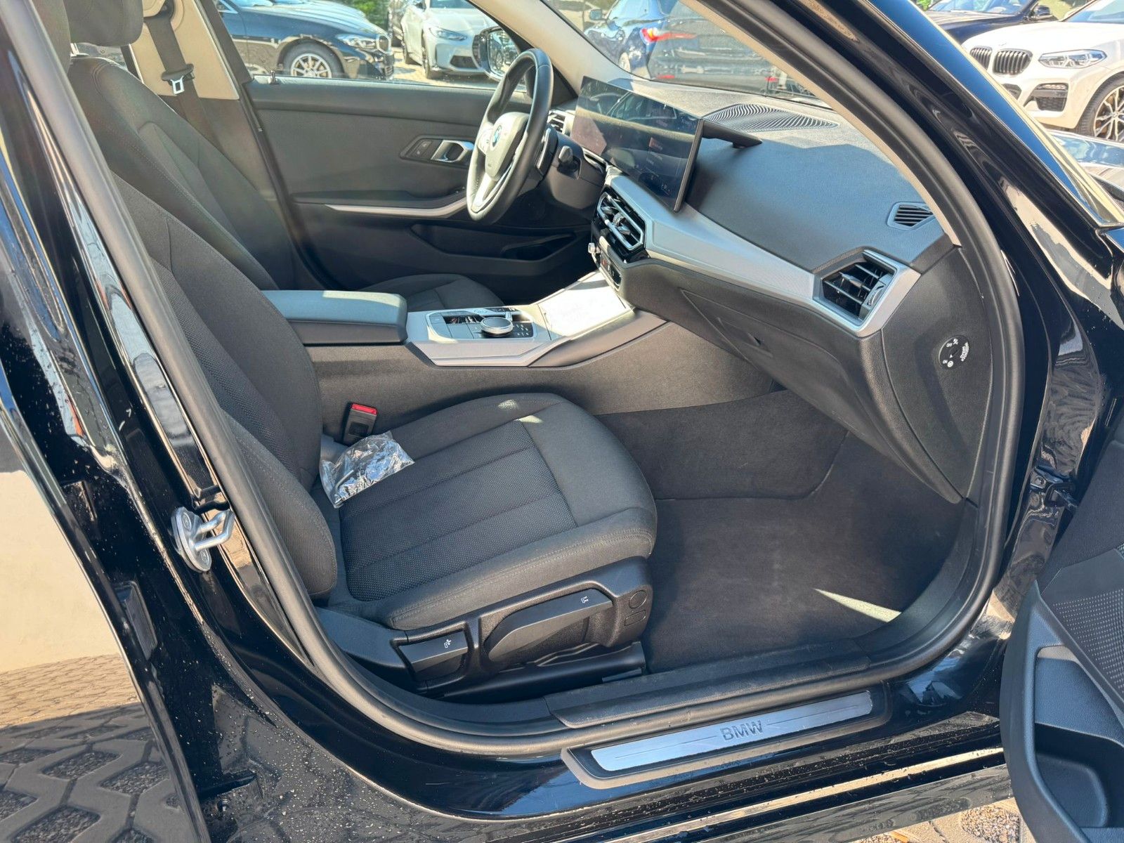 BMW 318 3 Limousine 318 i foto 15