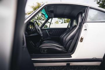 1986 Porsche 911 URMODELL — миниатюра 20