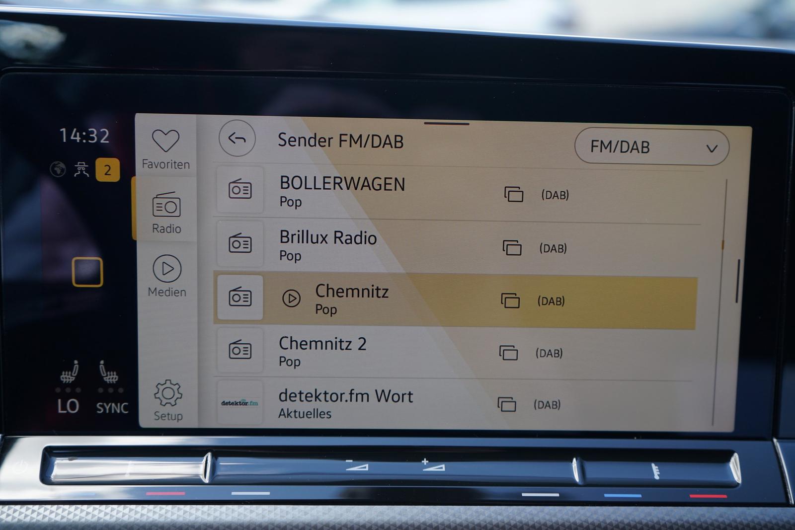 Volkswagen Golf VIII 1.0 Active LED Navi Sitzheizung PDC, миниатюра 13