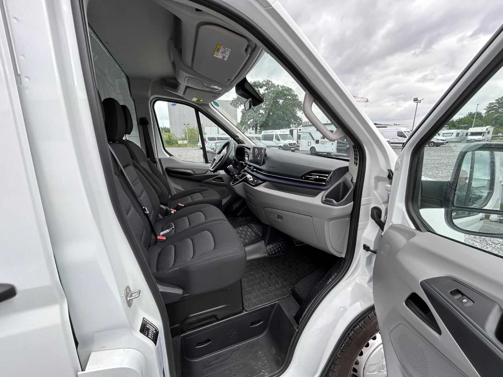Fahrzeugabbildung Maxus Deliver 9 Kasten Klima L2H2