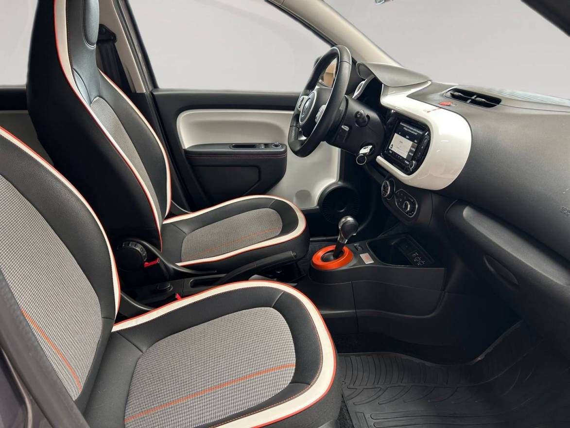Fahrzeugabbildung Renault TWINGO E-TECH 100% el. VIBES